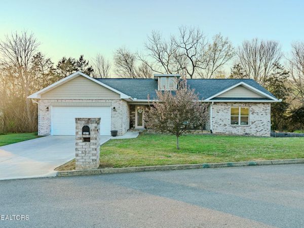 1811 Ally Lane, Sevierville, TN 37876