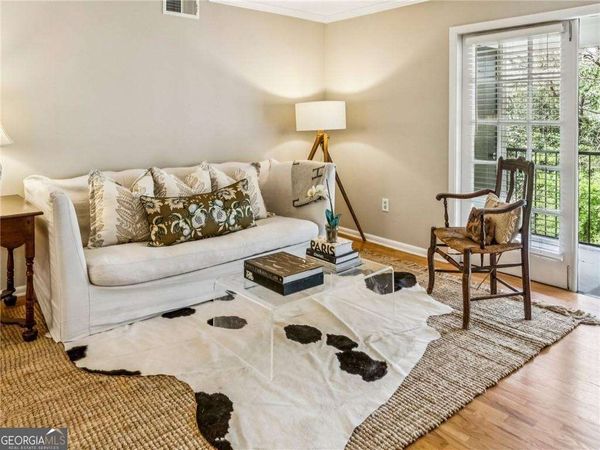 1150 Collier Road NW, Unit J11, Atlanta, GA 30318