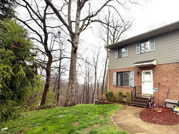 213 Walker Drive, Dunbar, WV 25064