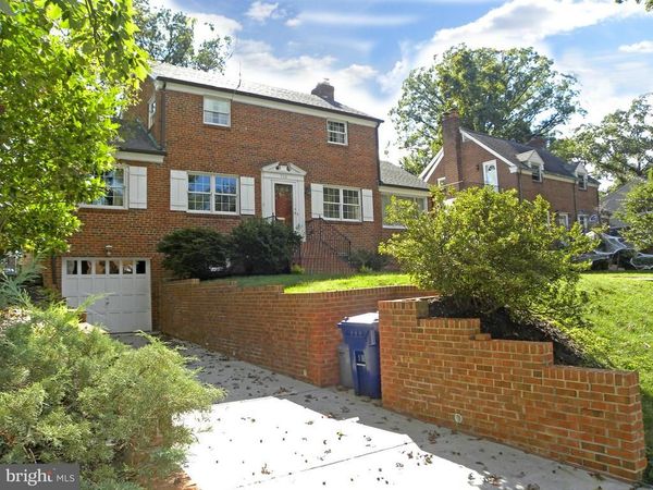 716 OVERLOOK DRIVE N , ALEXANDRIA, VA 22305