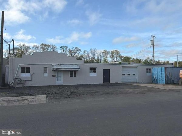 2275 WYANDOTTE ROAD, WILLOW GROVE, PA 19090