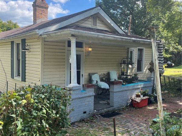 2007 Center Ave, Beaver Falls, PA 15010