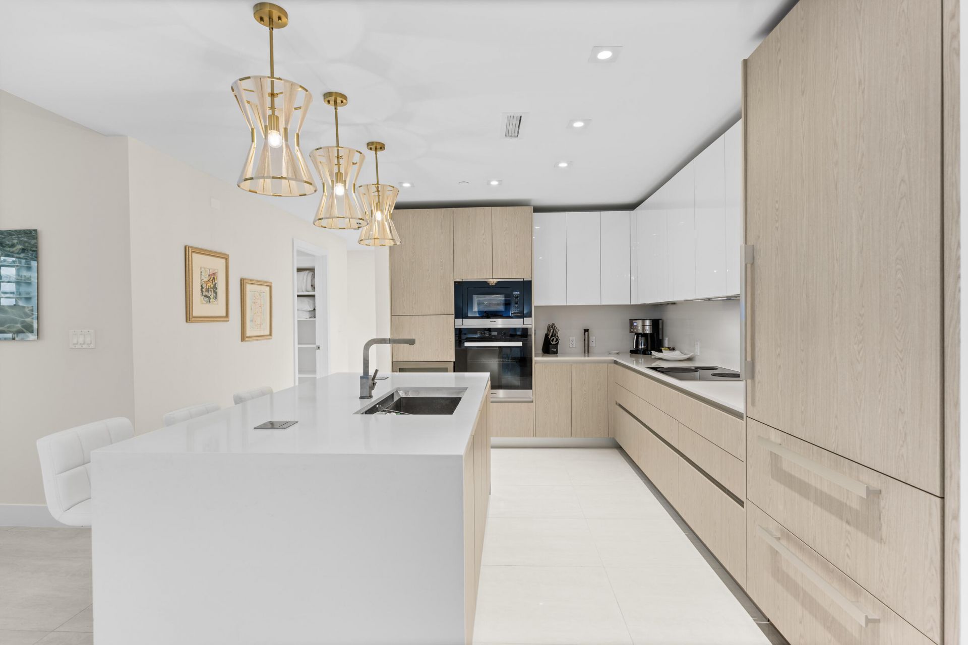 3100 N Ocean Drive, Unit 704, Riviera Beach, FL 33404 Photo