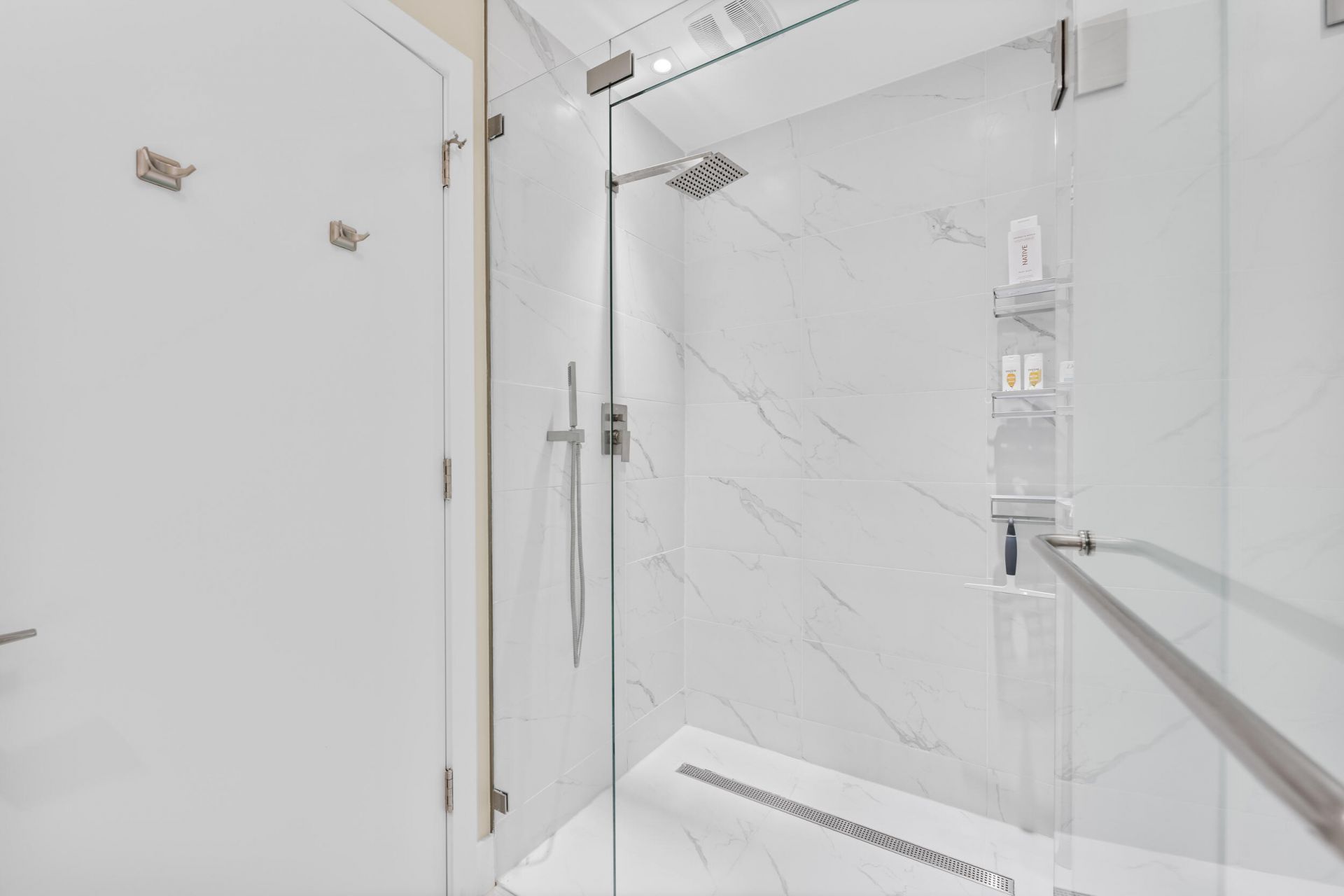 3100 N Ocean Drive, Unit 704, Riviera Beach, FL 33404 Photo