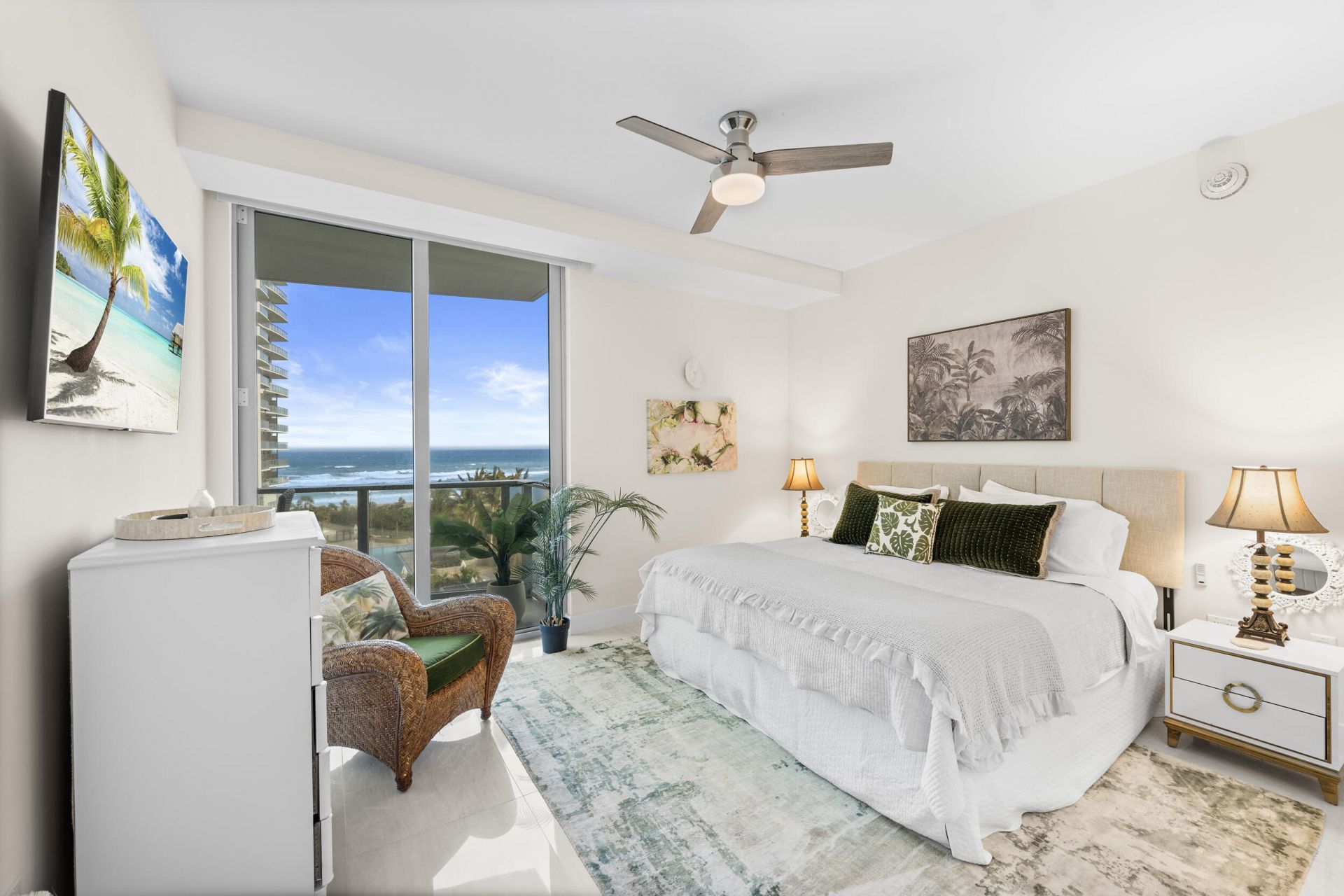 3100 N Ocean Drive, Unit 704, Riviera Beach, FL 33404 Photo