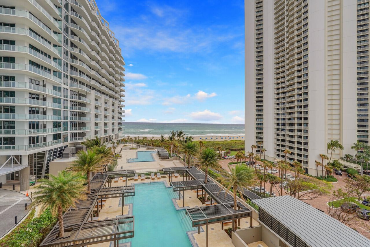 3100 N Ocean Drive, Unit 704, Riviera Beach, FL 33404 Photo