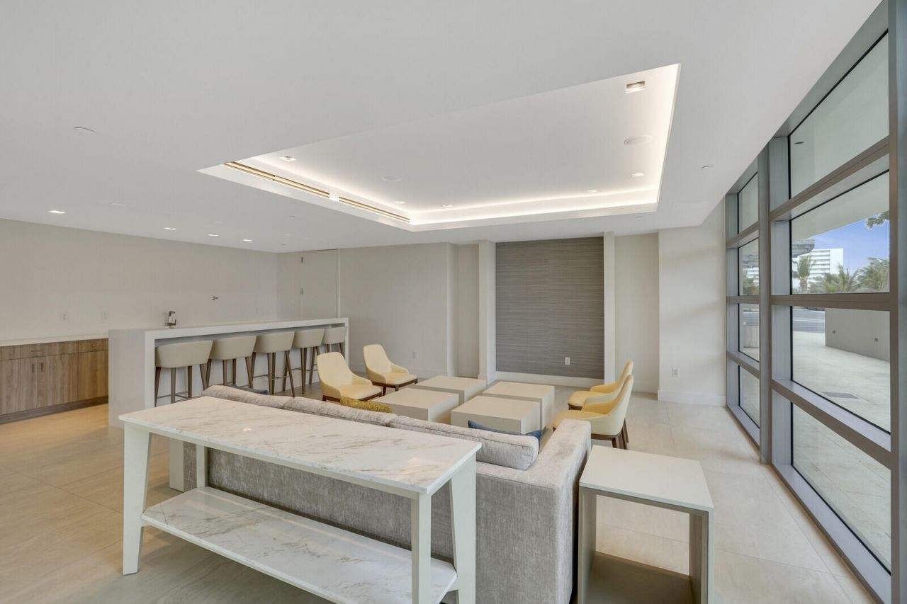 3100 N Ocean Drive, Unit 704, Riviera Beach, FL 33404 Photo