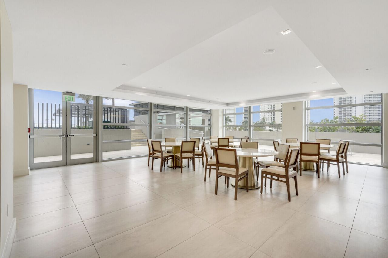 3100 N Ocean Drive, Unit 704, Riviera Beach, FL 33404 Photo