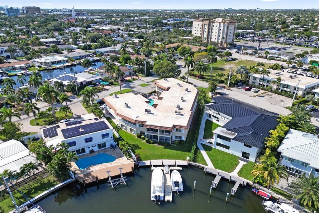 2201 SE 9th Street, Unit 203, Pompano Beach, FL 33062 Photo