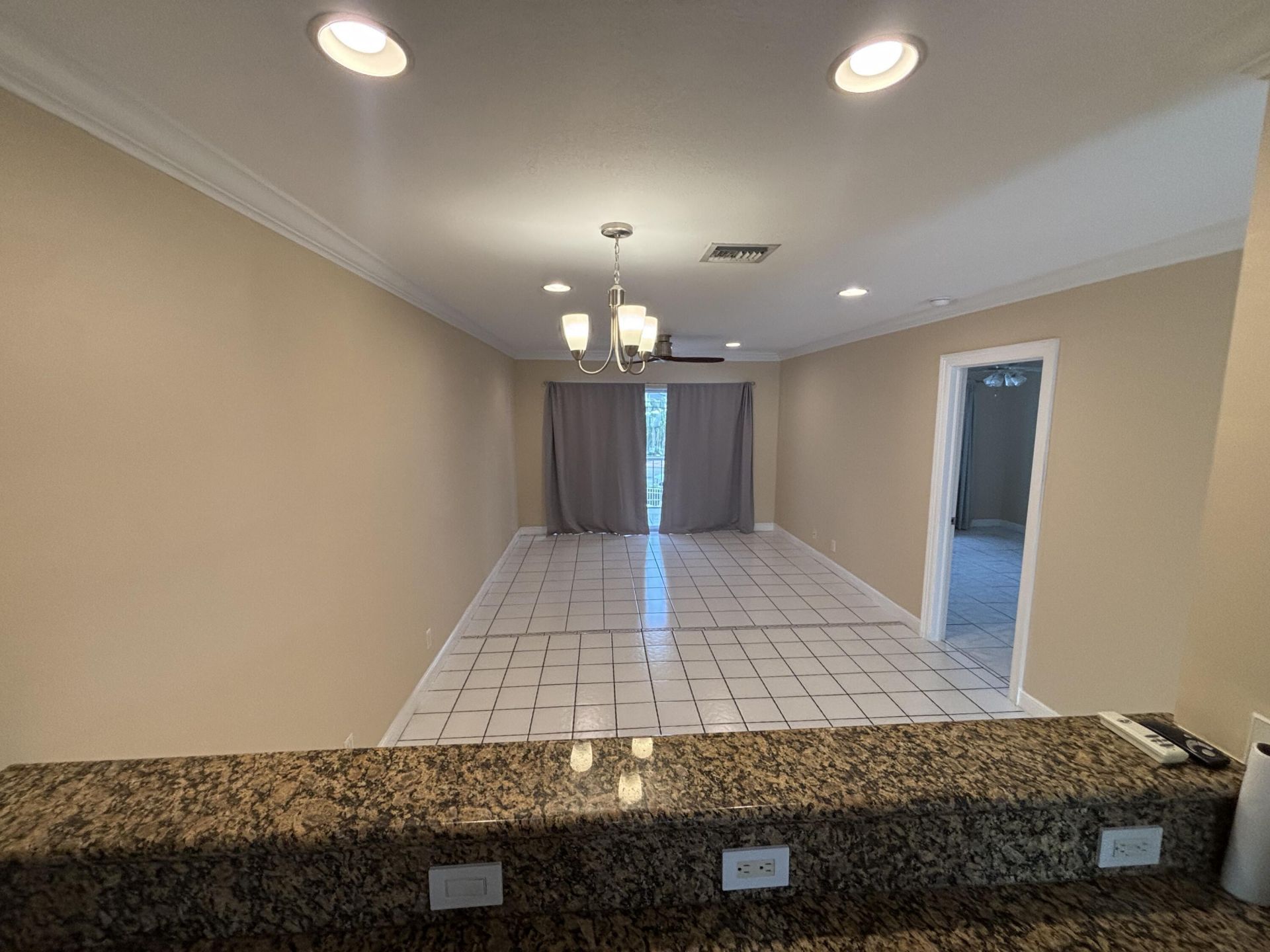 2201 SE 9th Street, Unit 203, Pompano Beach, FL 33062 Photo