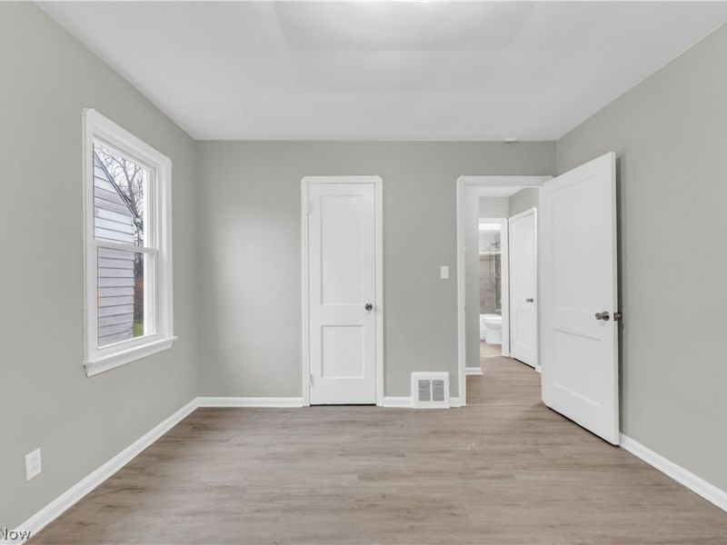 16606 Lipton Avenue, Cleveland, OH 44128 Photo 10