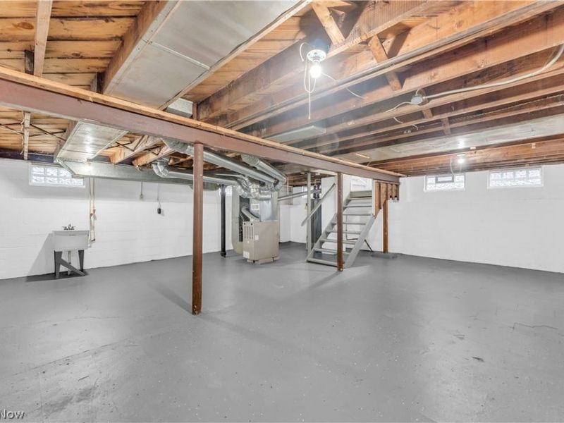 16606 Lipton Avenue, Cleveland, OH 44128 Photo 23