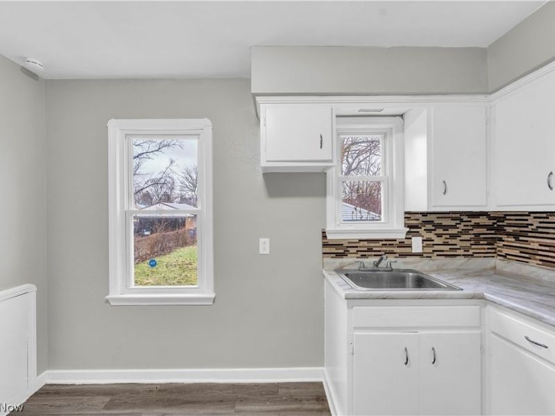 16606 Lipton Avenue, Cleveland, OH 44128 Photo 9