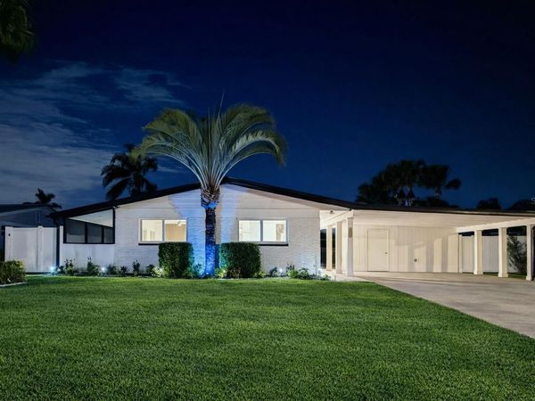 3930 E EDEN ROC CIRCLE , TAMPA, FL 33634