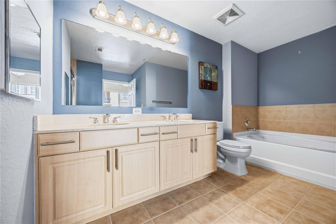 1064 N Tamiami Trail, Unit 1406, Sarasota, FL 34236 Photo