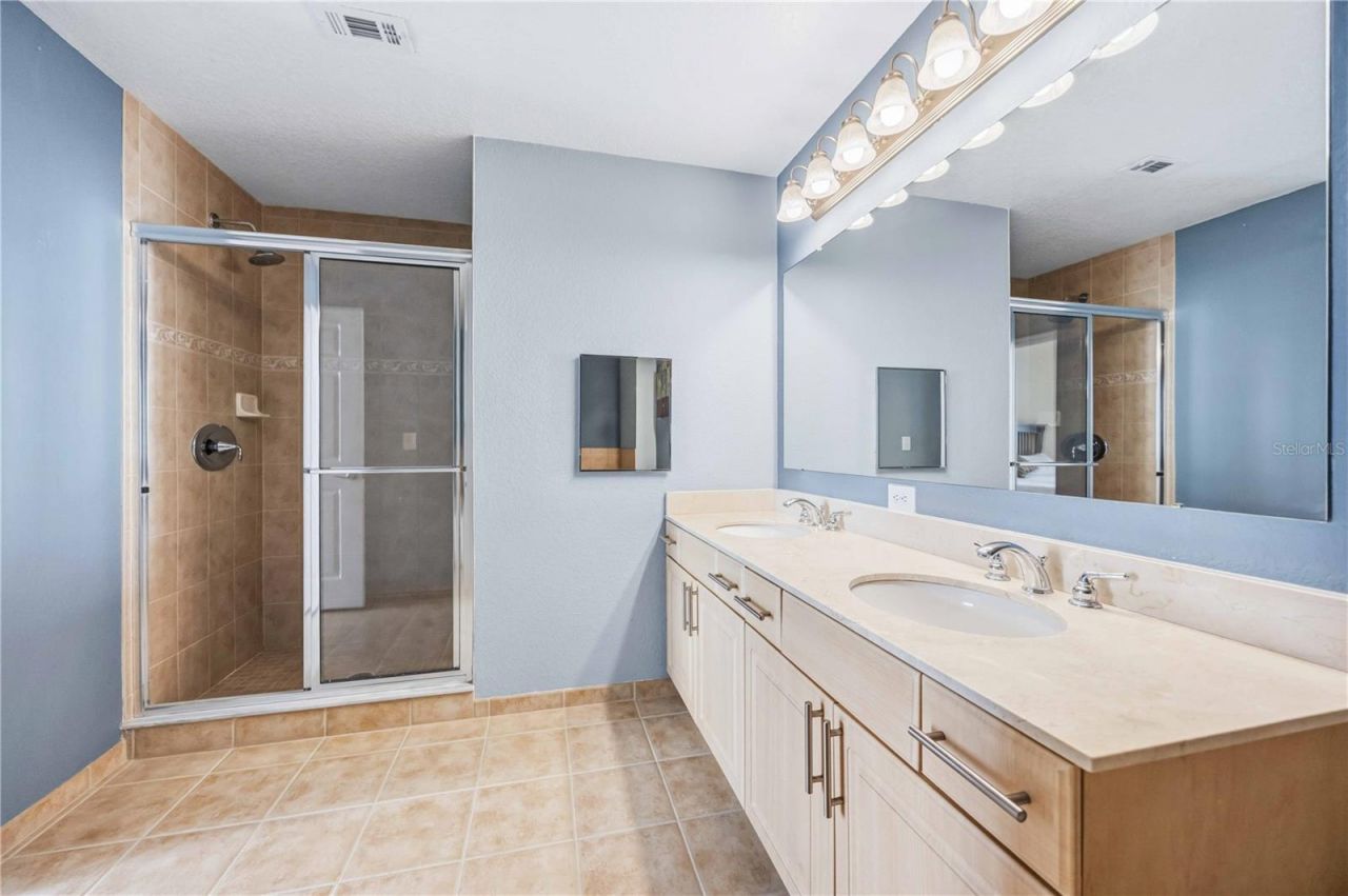 1064 N Tamiami Trail, Unit 1406, Sarasota, FL 34236 Photo
