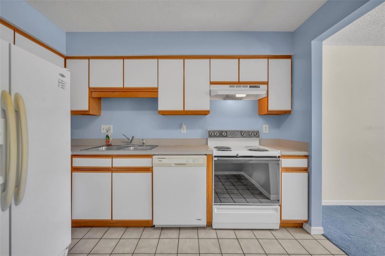 2427 Tack Room Lane , Unit 8, Orlando, FL 32812 Photo