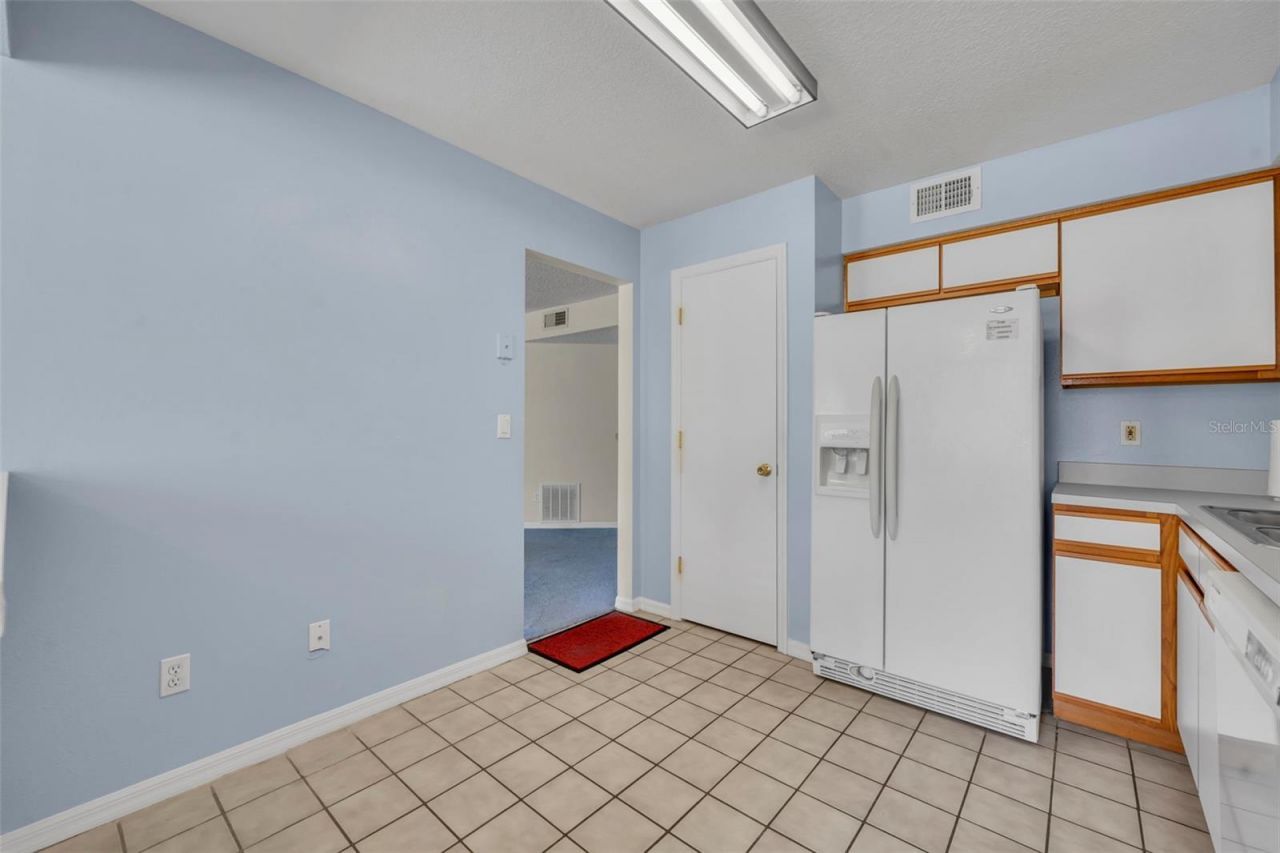 2427 Tack Room Lane , Unit 8, Orlando, FL 32812 Photo