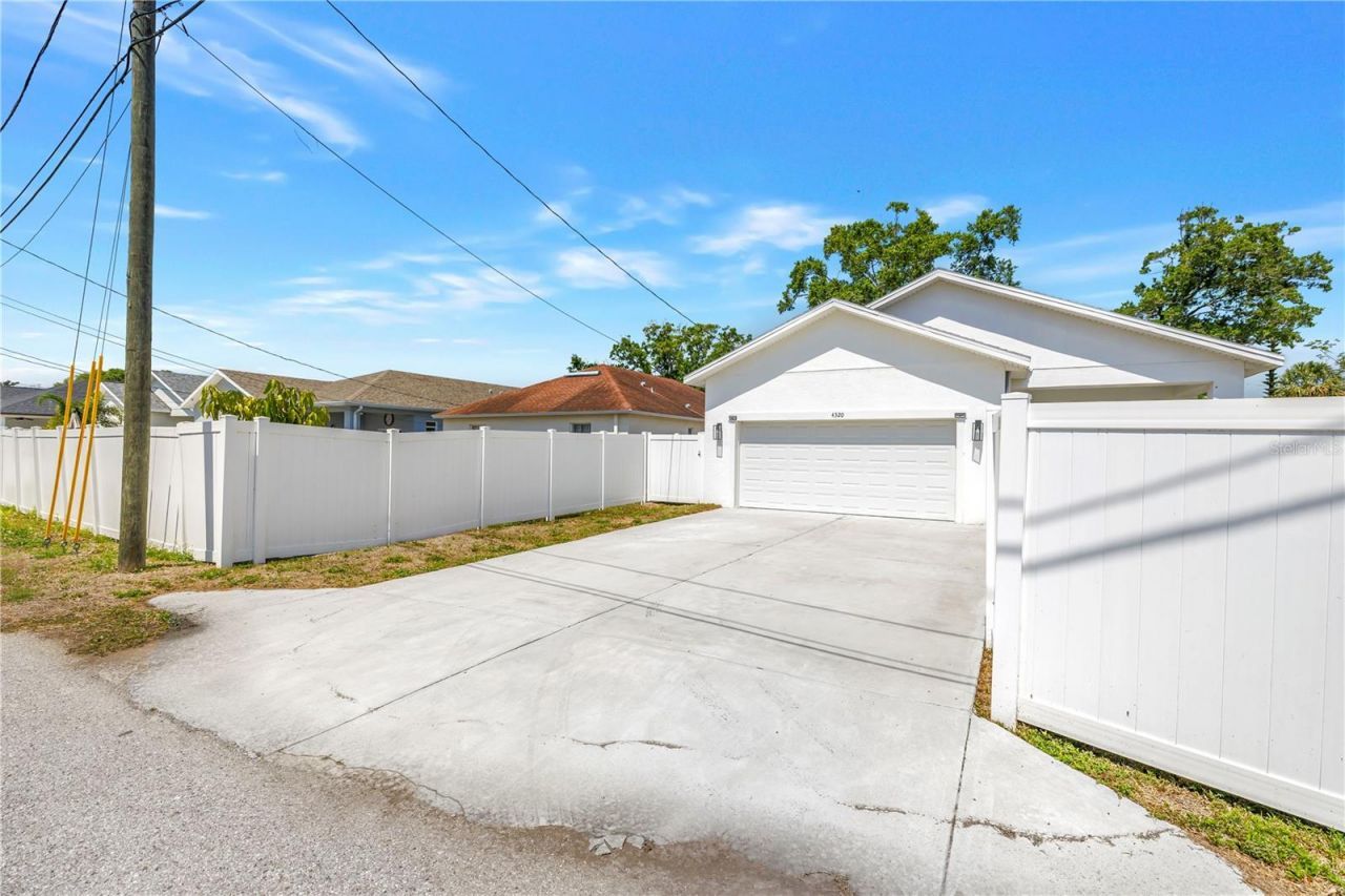 4320 56th Avenue N, Saint Petersburg, FL 33714 Photo