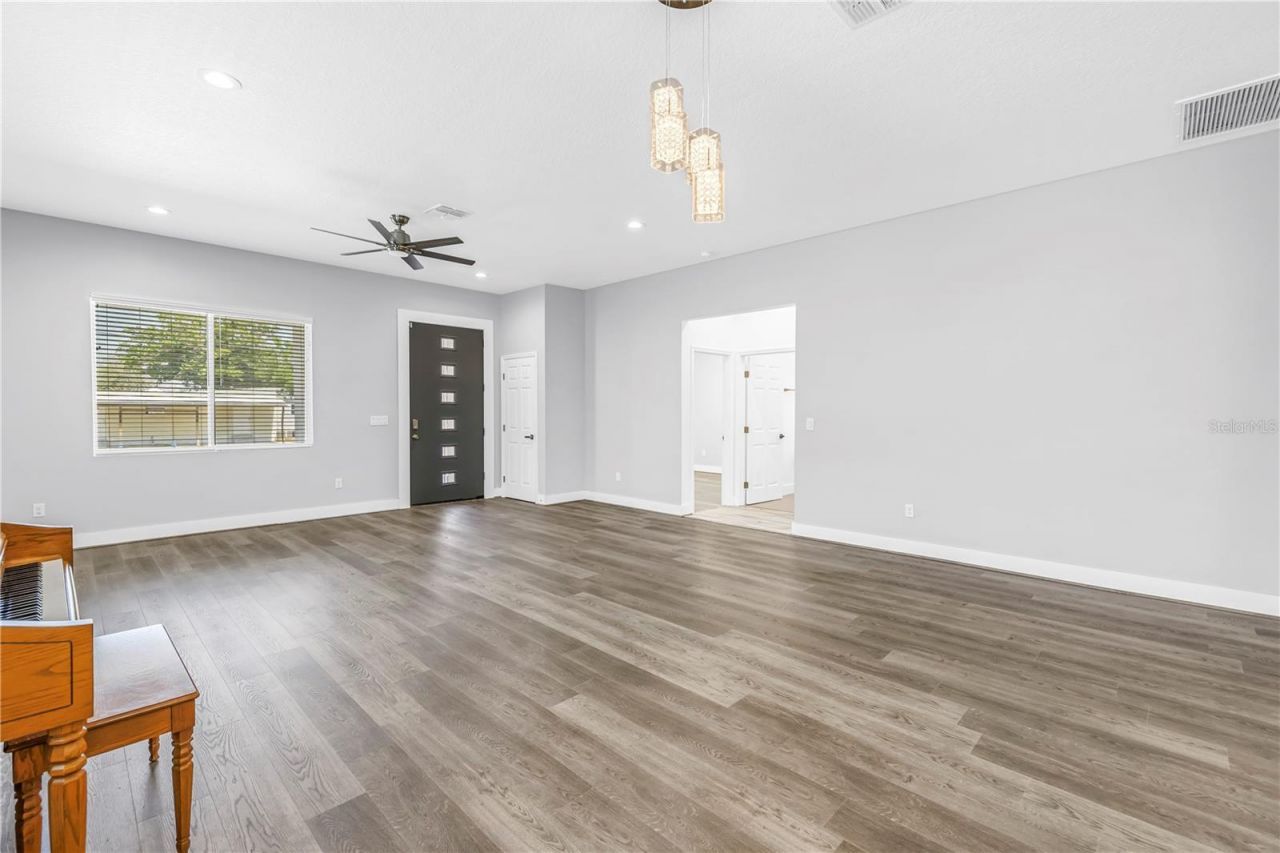 4320 56th Avenue N, Saint Petersburg, FL 33714 Photo