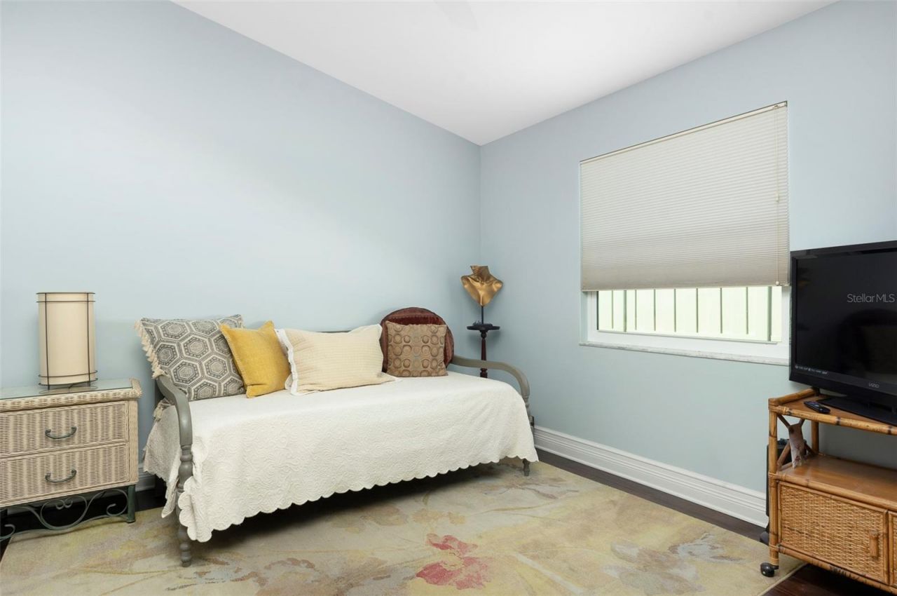 750 White Sand Drive Ne, Saint Petersburg, FL 33703 Photo