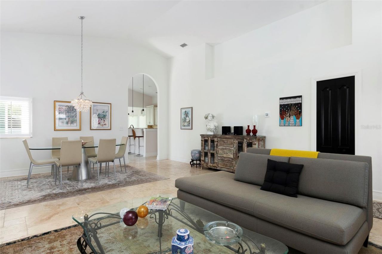 750 White Sand Drive Ne, Saint Petersburg, FL 33703 Photo