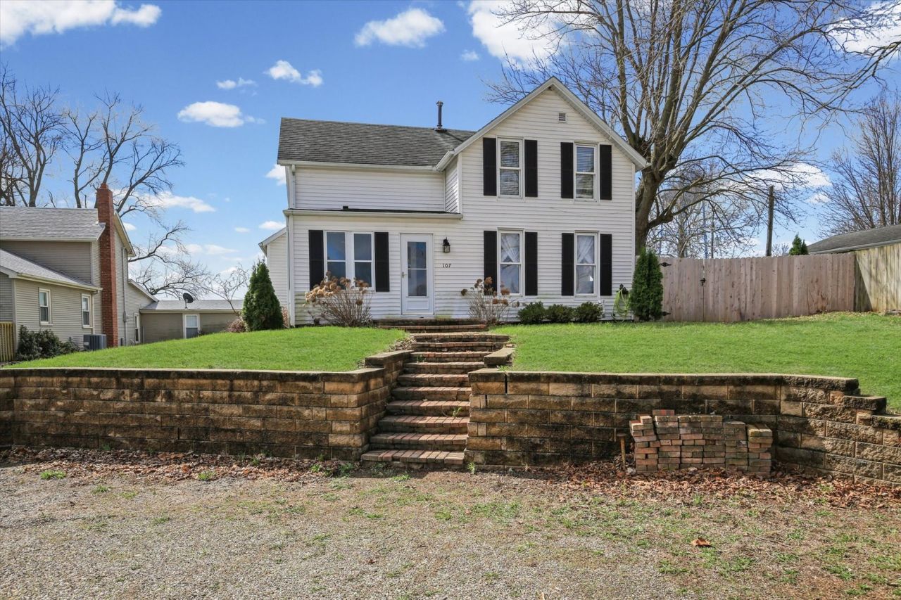 107 E Washington Street, Congerville, IL 61729 Main Photo