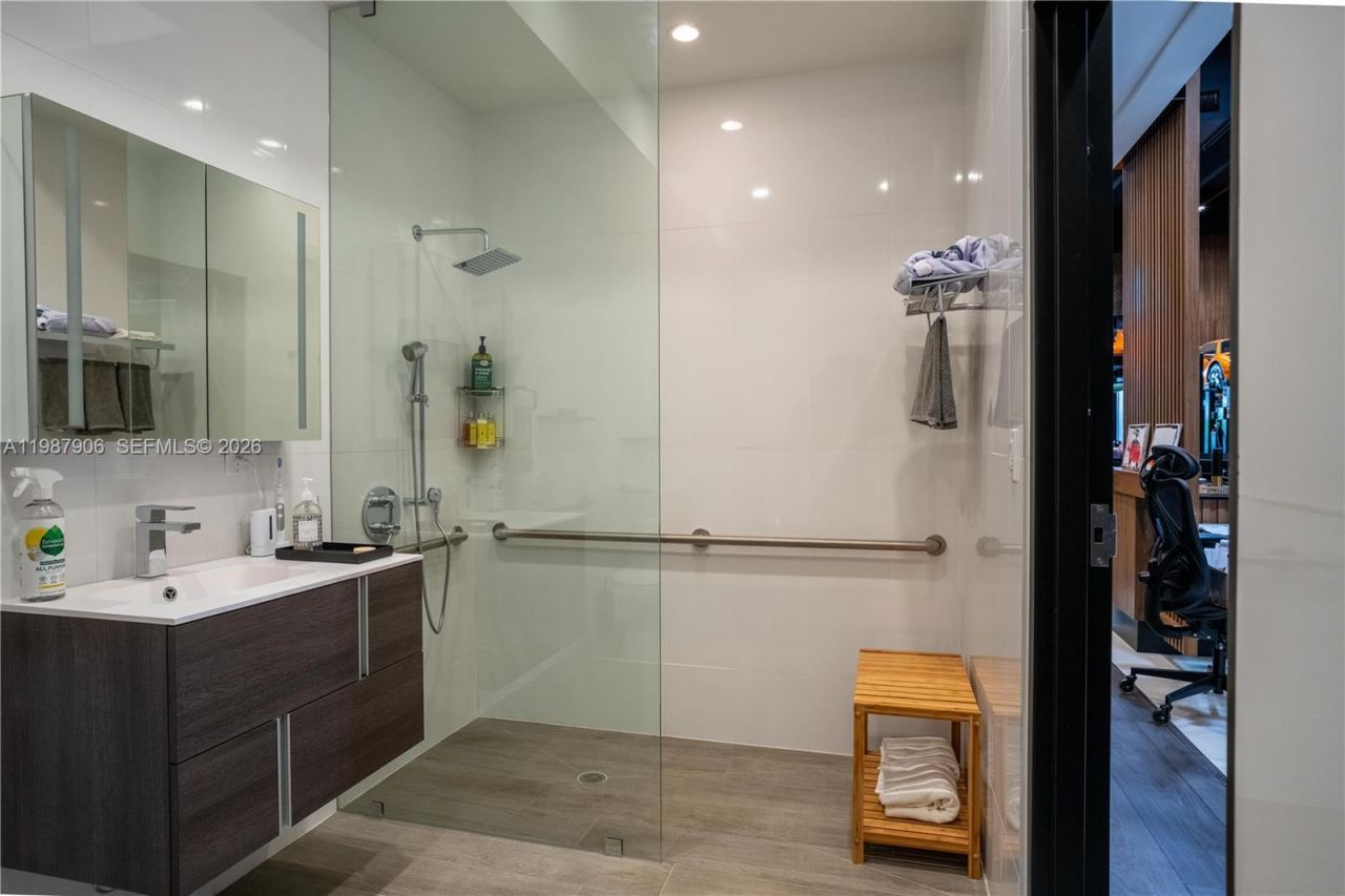 6010 NW 102nd Ave , Unit 100, Doral, FL 33178 Photo