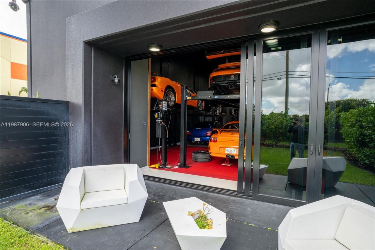 6010 NW 102nd Ave , Unit 100, Doral, FL 33178 Photo