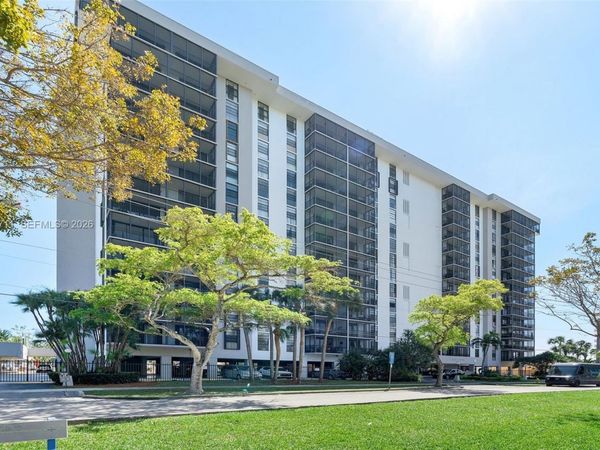 2500 NE 135th St Unit#B206, North Miami, FL 33181