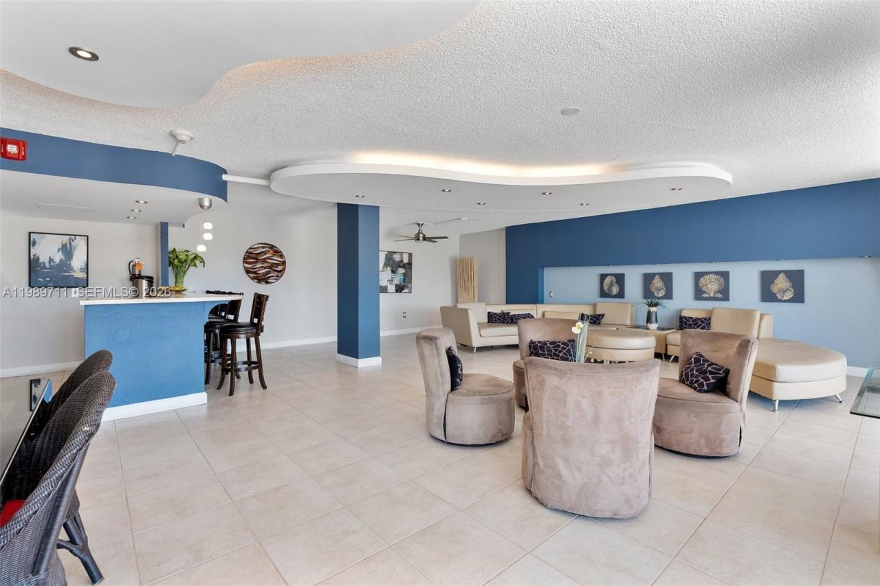 2500 NE 135th St Unit#b206, North Miami, FL 33181 Photo