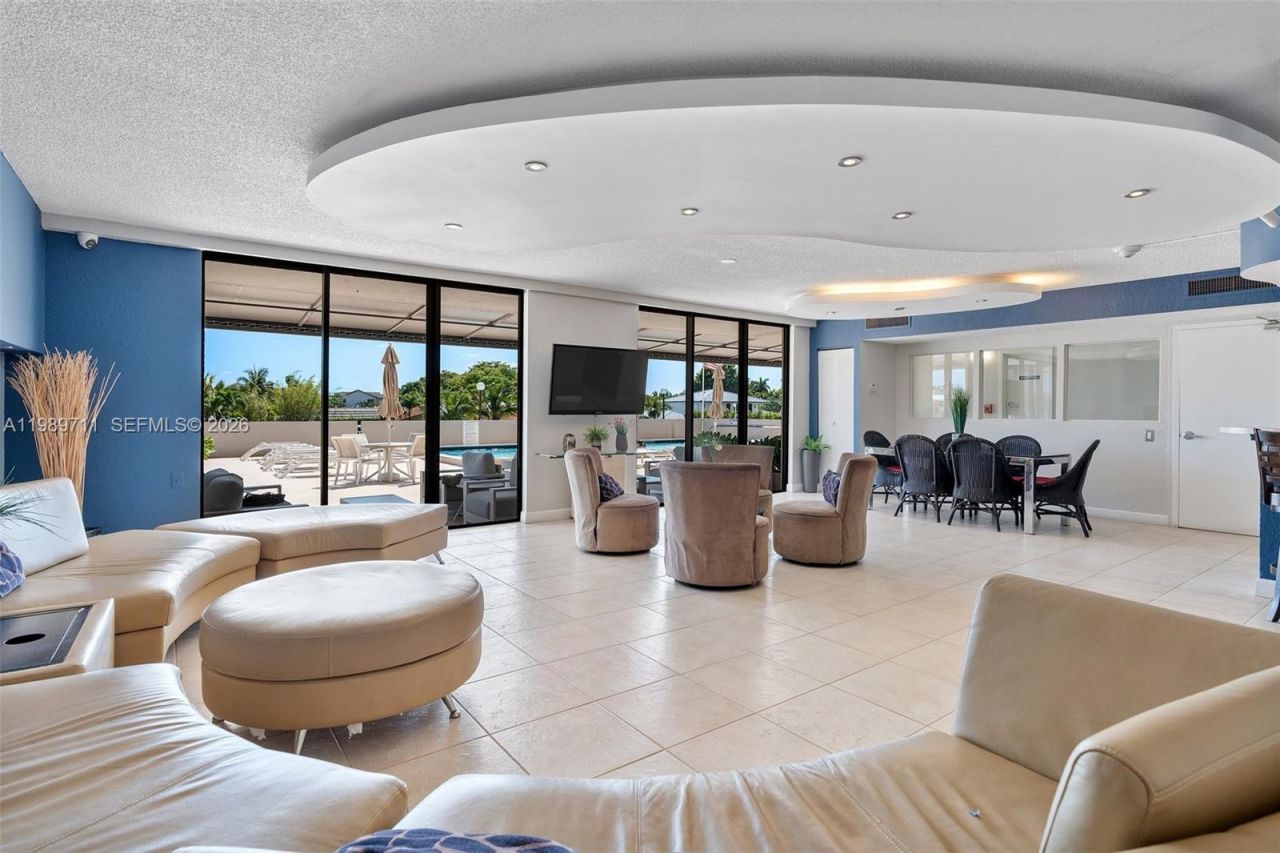 2500 NE 135th St Unit#b206, North Miami, FL 33181 Photo