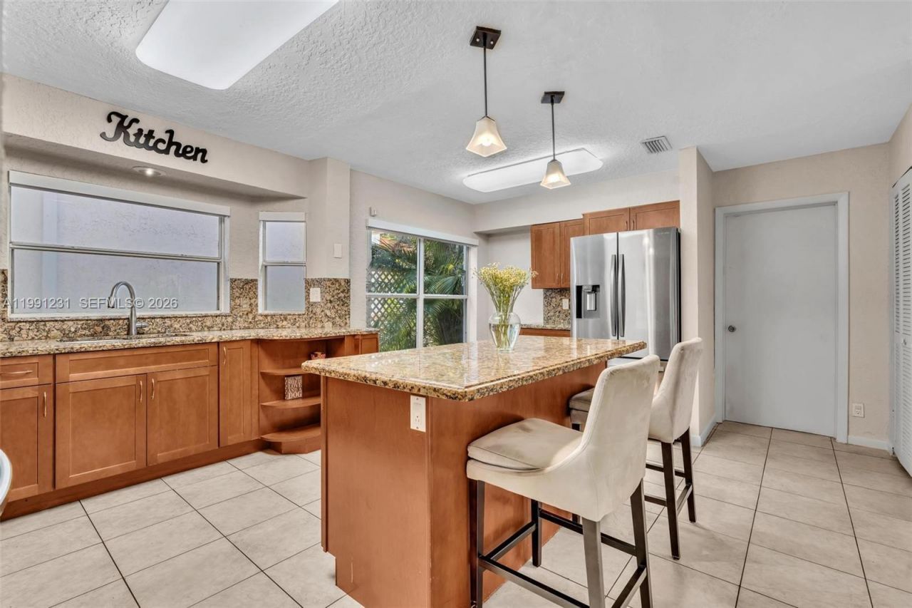 1718 NW 97th Ave , Coral Springs, FL 33071 Photo