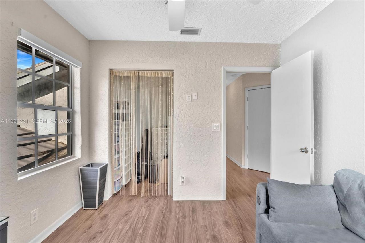 1718 NW 97th Ave , Coral Springs, FL 33071 Photo