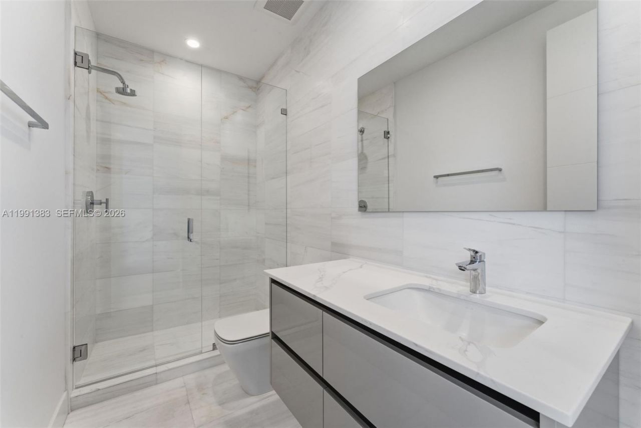 2840 SW 32nd Ct , Miami, FL 33133 Photo