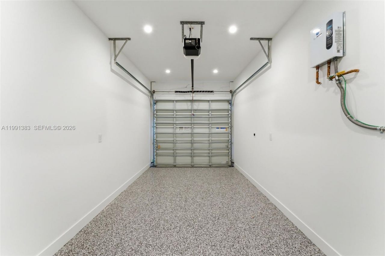 2840 SW 32nd Ct , Miami, FL 33133 Photo