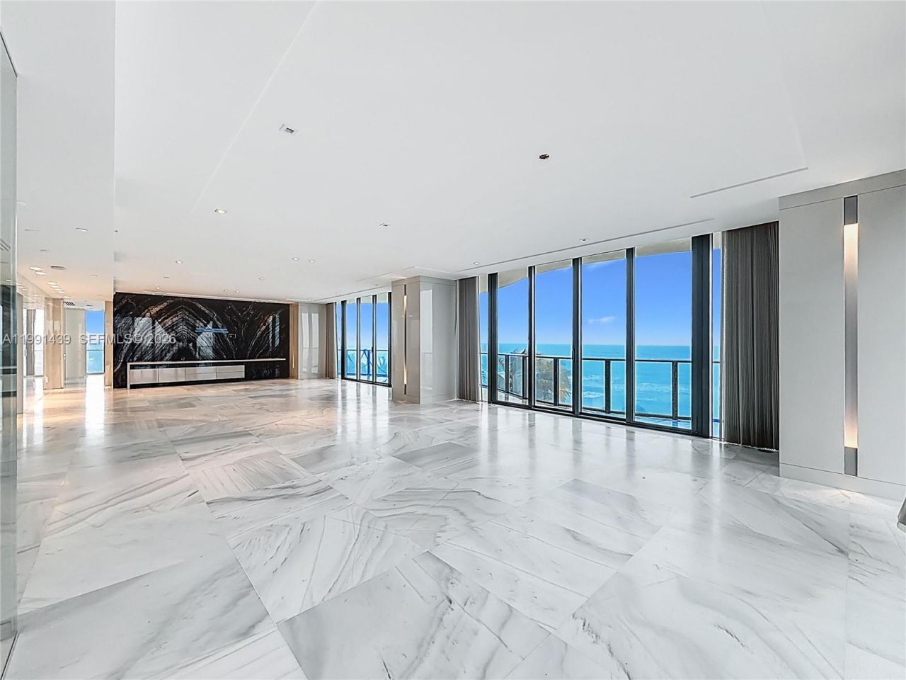 19575 Collins Ave, Unit 5, Sunny Isles Beach, FL 33160 Photo