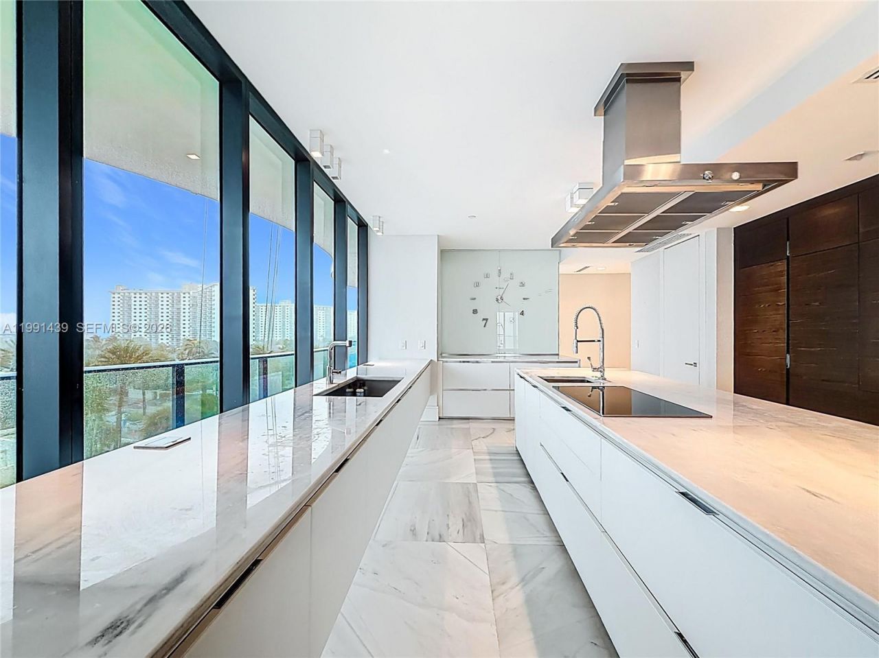 19575 Collins Ave, Unit 5, Sunny Isles Beach, FL 33160 Photo