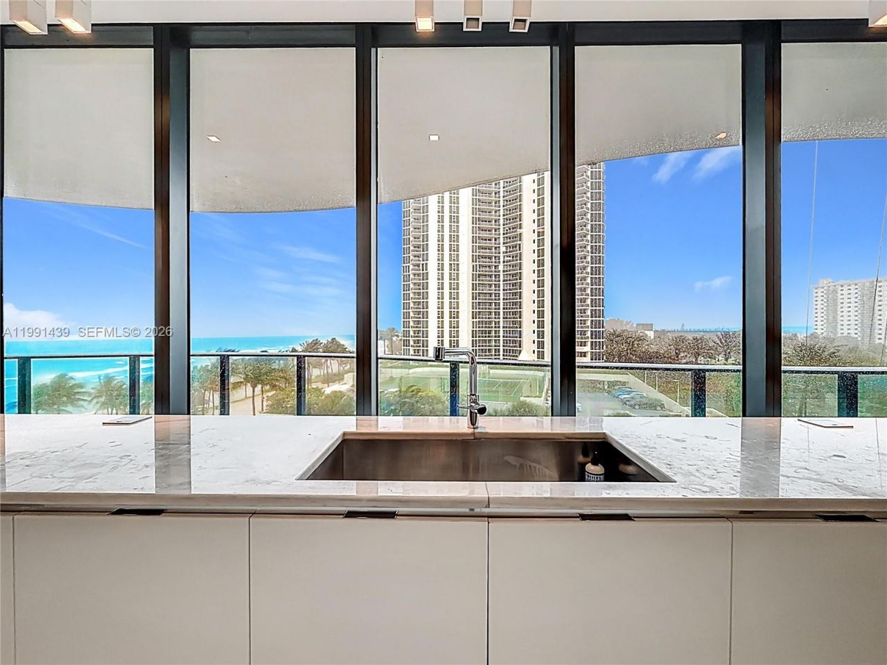 19575 Collins Ave, Unit 5, Sunny Isles Beach, FL 33160 Photo