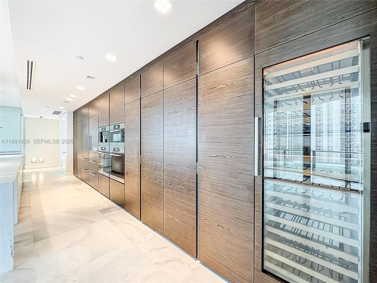 19575 Collins Ave, Unit 5, Sunny Isles Beach, FL 33160 Photo