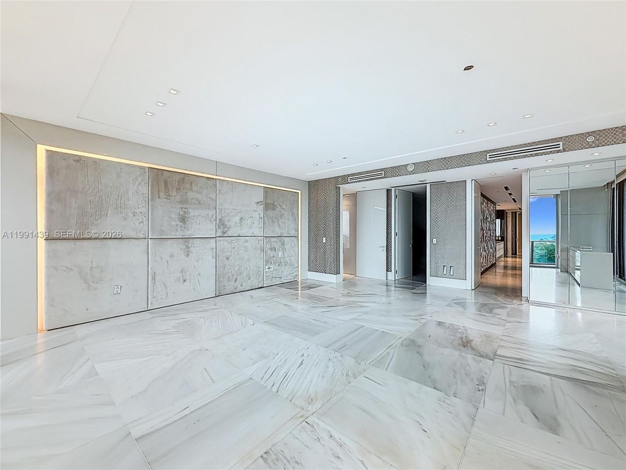 19575 Collins Ave, Unit 5, Sunny Isles Beach, FL 33160 Photo