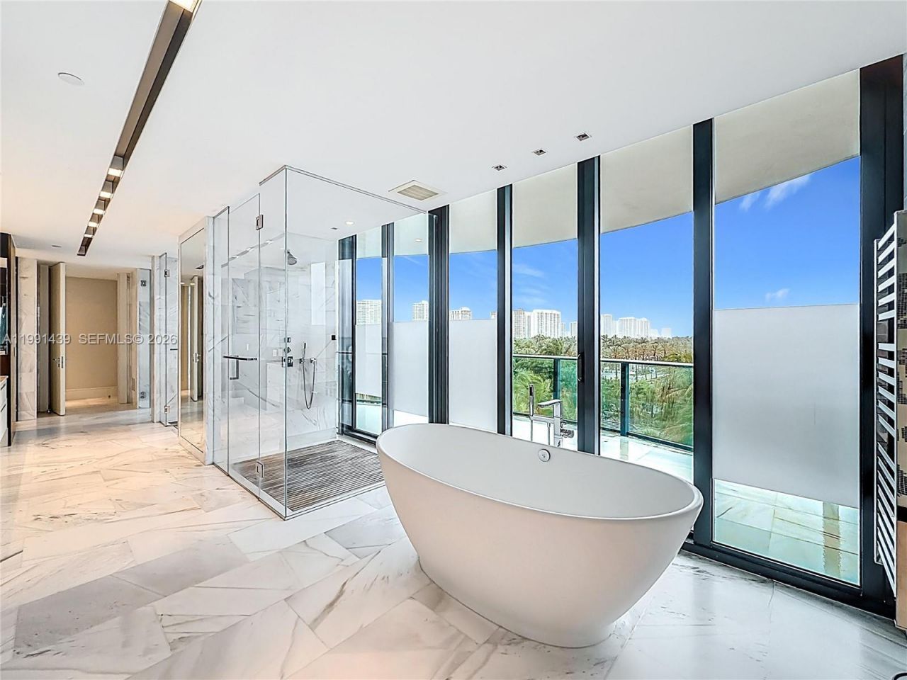 19575 Collins Ave, Unit 5, Sunny Isles Beach, FL 33160 Photo