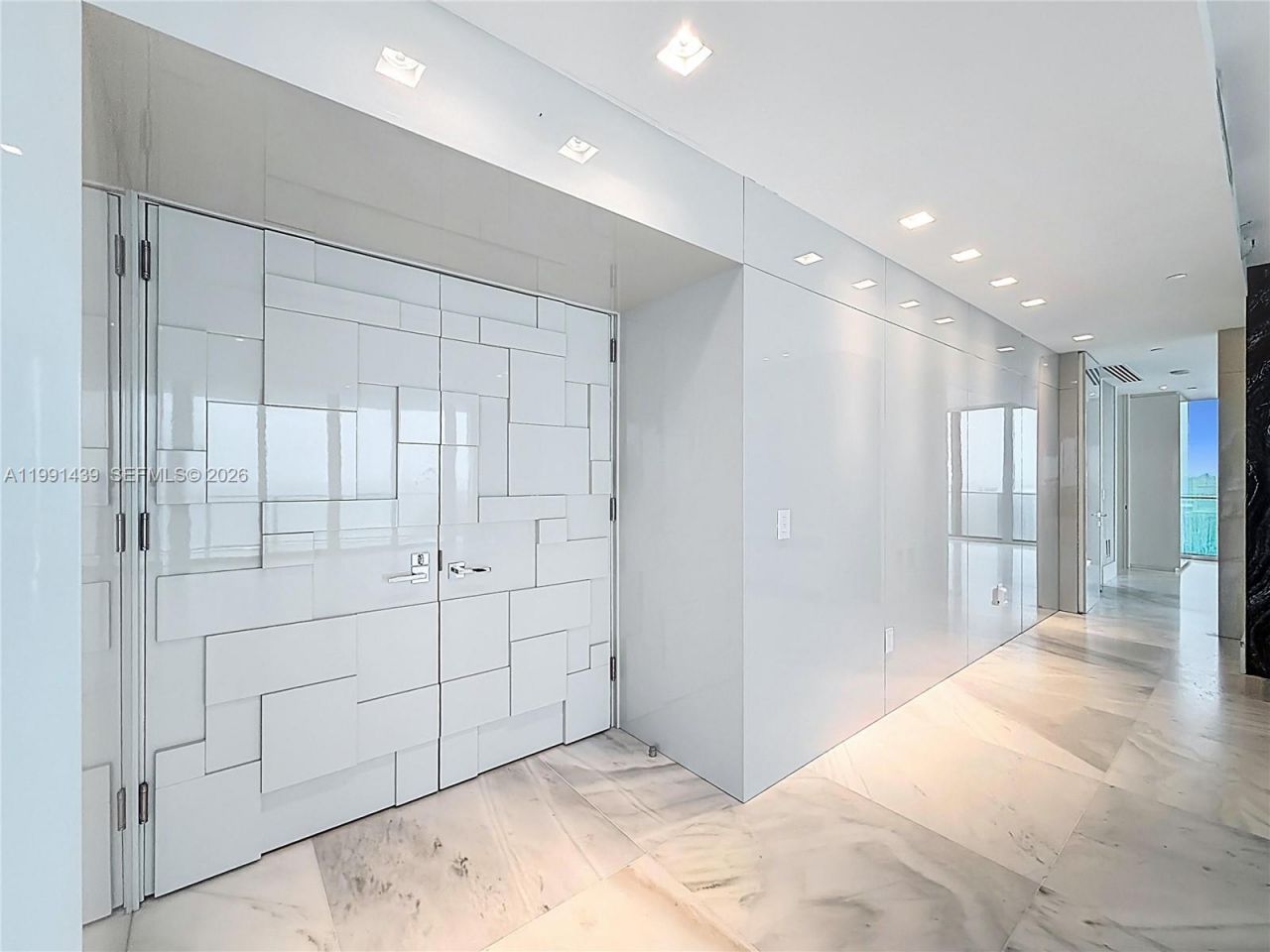 19575 Collins Ave, Unit 5, Sunny Isles Beach, FL 33160 Photo