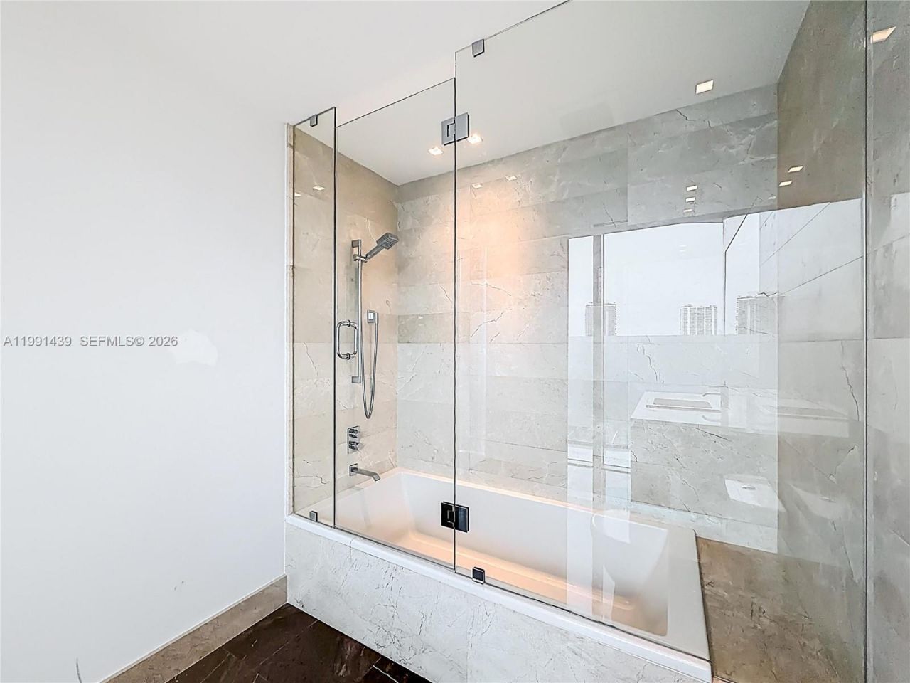 19575 Collins Ave, Unit 5, Sunny Isles Beach, FL 33160 Photo