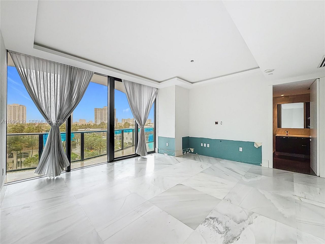 19575 Collins Ave, Unit 5, Sunny Isles Beach, FL 33160 Photo