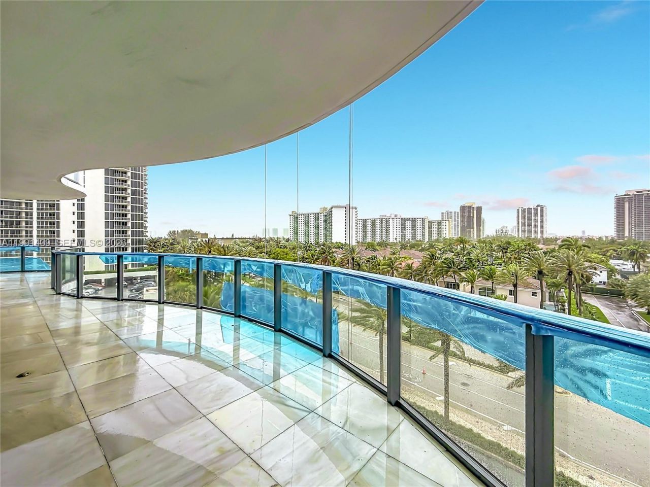 19575 Collins Ave, Unit 5, Sunny Isles Beach, FL 33160 Photo