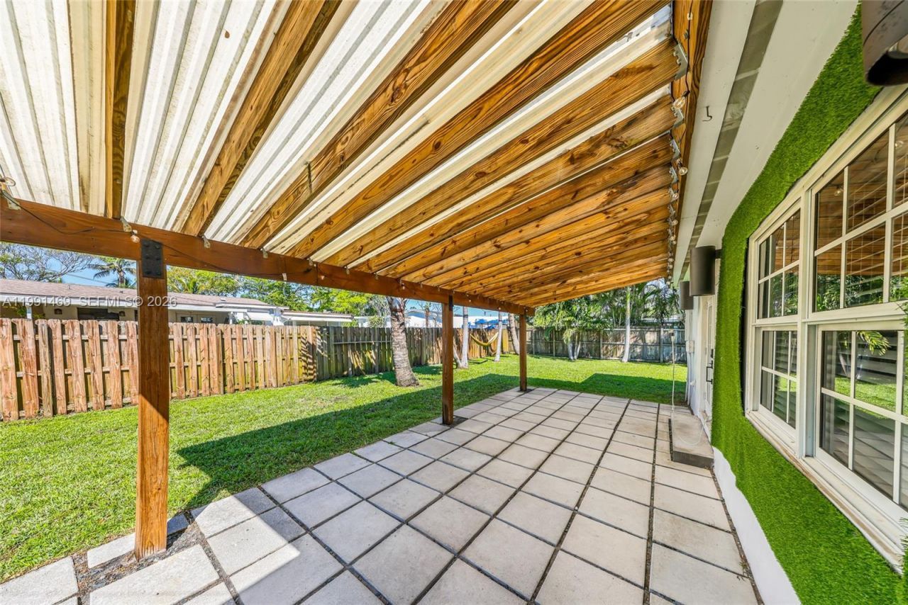 1721 SW 35th Ave, Fort Lauderdale, FL 33312 Photo