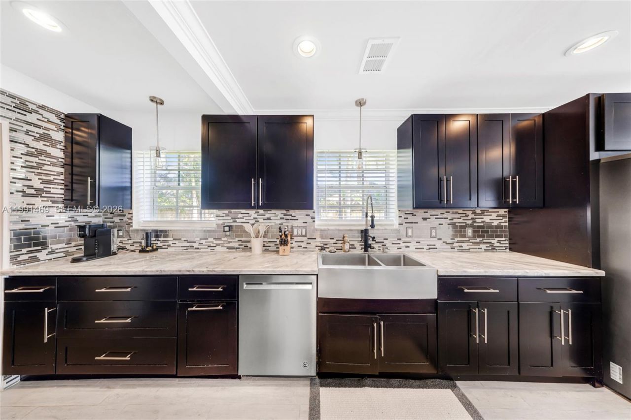 1721 SW 35th Ave, Fort Lauderdale, FL 33312 Photo