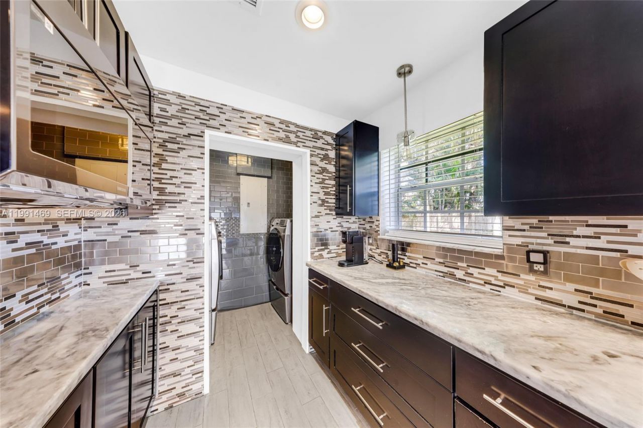 1721 SW 35th Ave, Fort Lauderdale, FL 33312 Photo