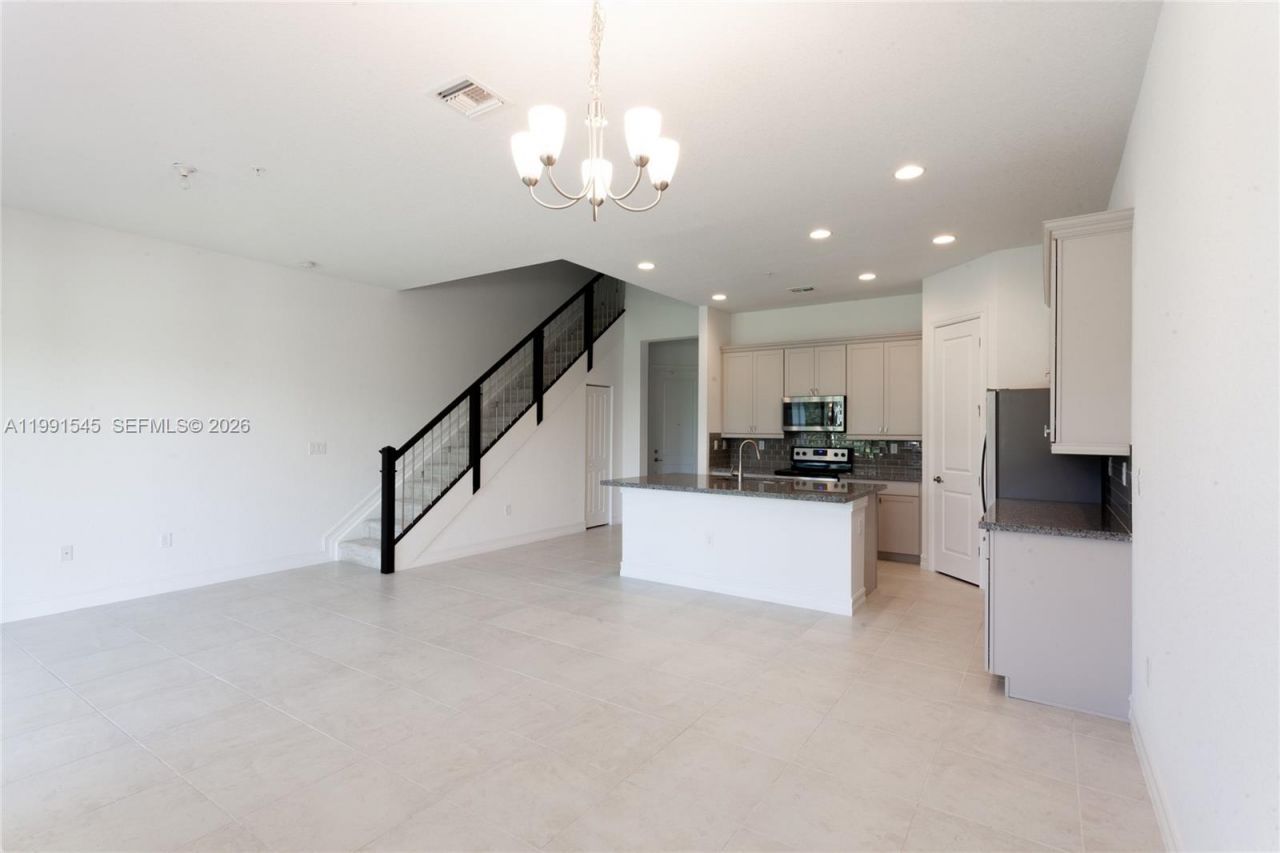 11340 SW 16th St , Unit 11340, Pembroke Pines, FL 33025 Photo